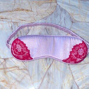 New Victoria’s Secret Real Silk Sleep Eye Mask Pink w Lace Trim
